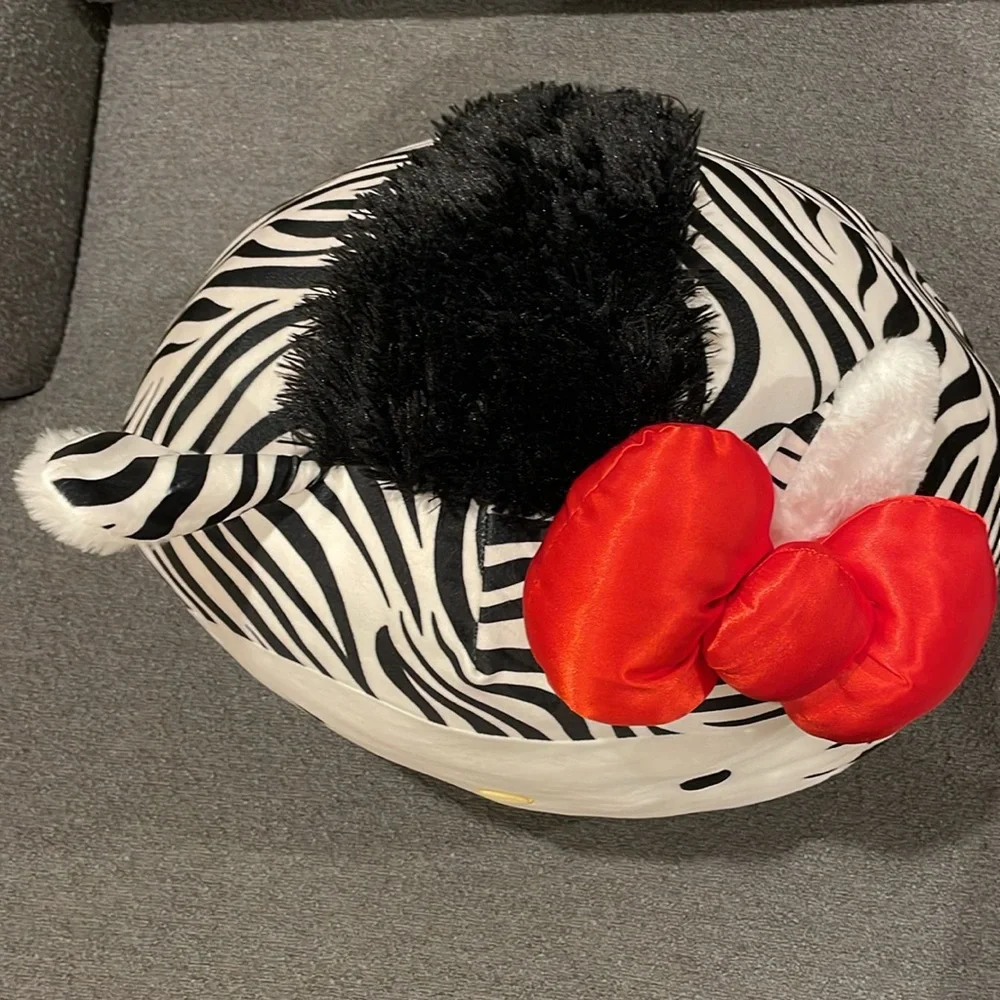 24” Jumbo Hello Kitty & friends Zebra Squishmallow - Picture 5 of 9